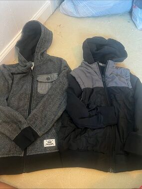 Shaun White Kids Hooded Jackets in Gray and Black - Twin Styles
